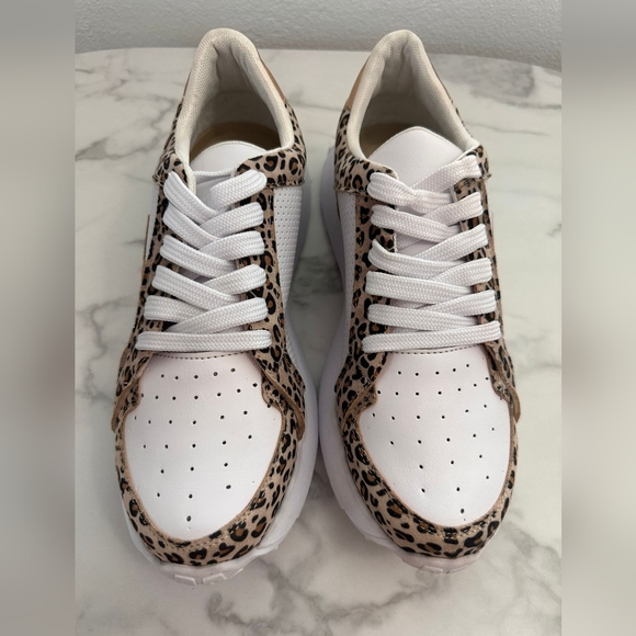 Leopard Print Sneakers with Gold Star Detail Trendy Casual Fashion Shoes Size 10 - Picture 6 of 10